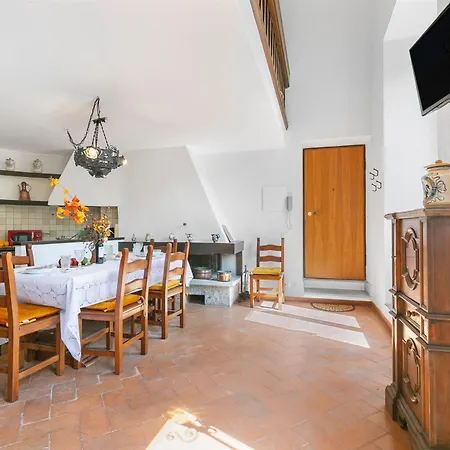 Apartamento Albert's Castle Apt- Happy