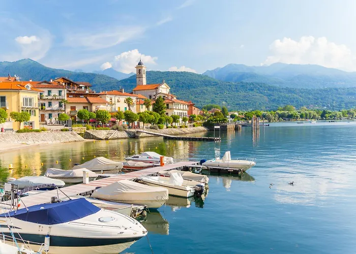 Albert's Castle Apt- Happy * Baveno
