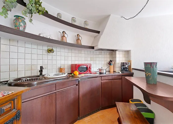 Albert's Castle Apt- Happy Appartement